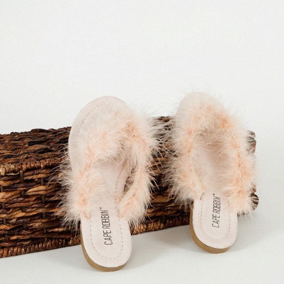 NEW🔥 Feather Fur Open Toe Flat Sandals Flip Flops - Picture 3 of 4